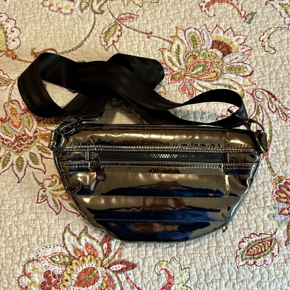 Evereve Metallic Gunmetal Quilted Crossbody Belt Bag - Picture 10 of 12